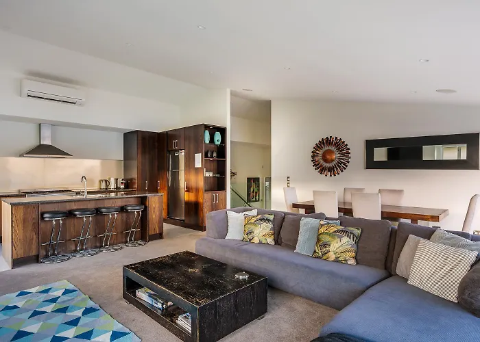 2 Lakeview Heights Wanaka