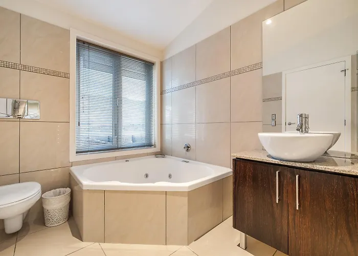 2 Lakeview Heights Wanaka