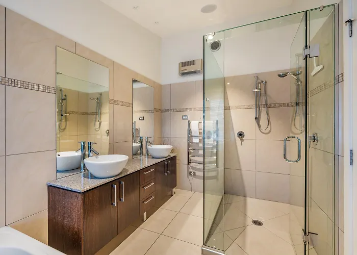 2 Lakeview Heights Appartement